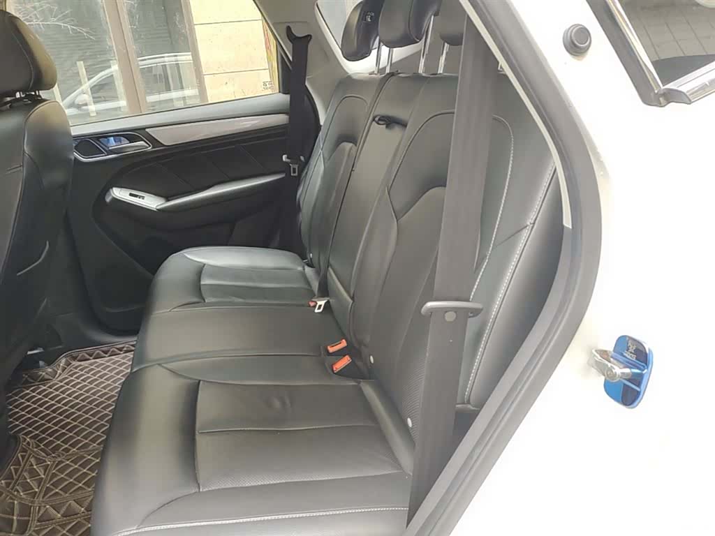 Roewe RX5, 2018 17