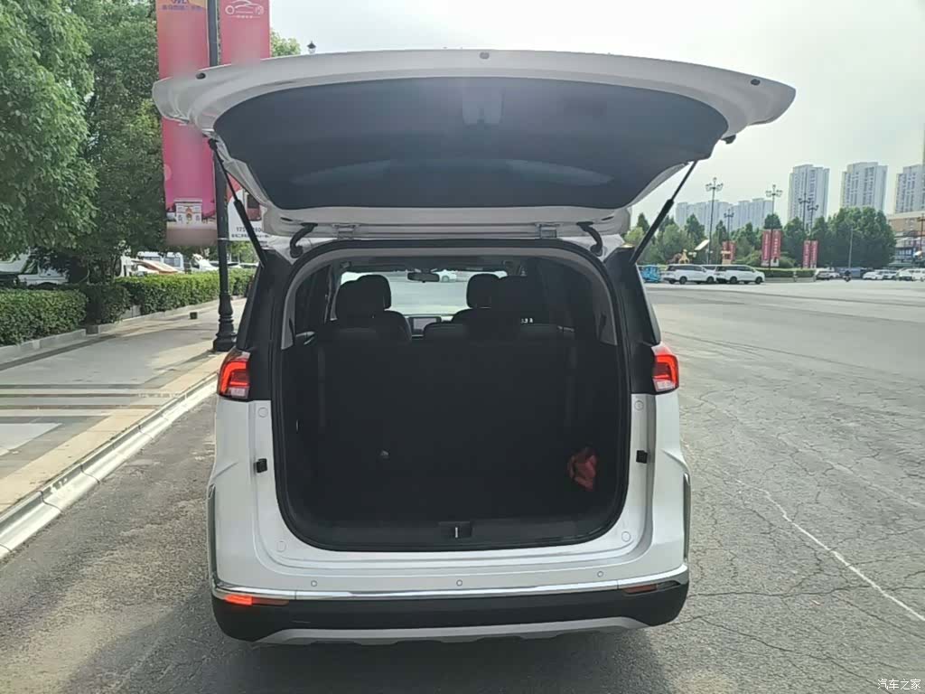 Maxus G50, 2023 19