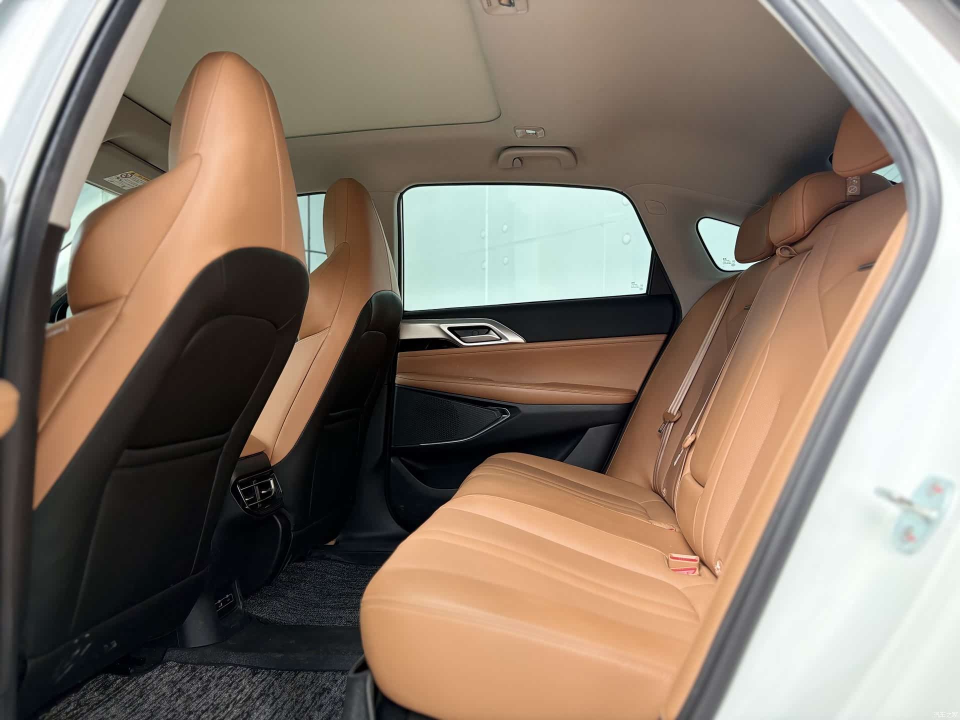 Xpeng P5, 2022 6