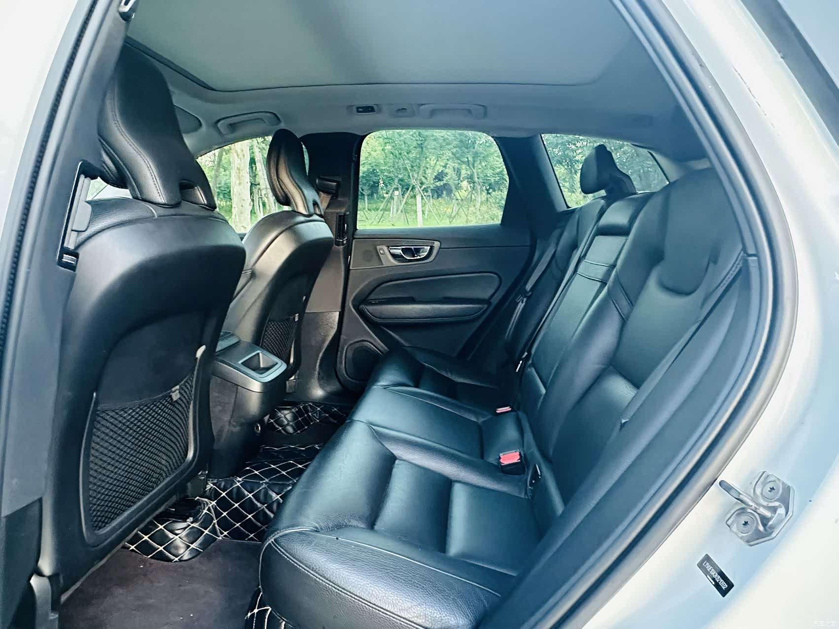 Volvo XC60, 2018 8
