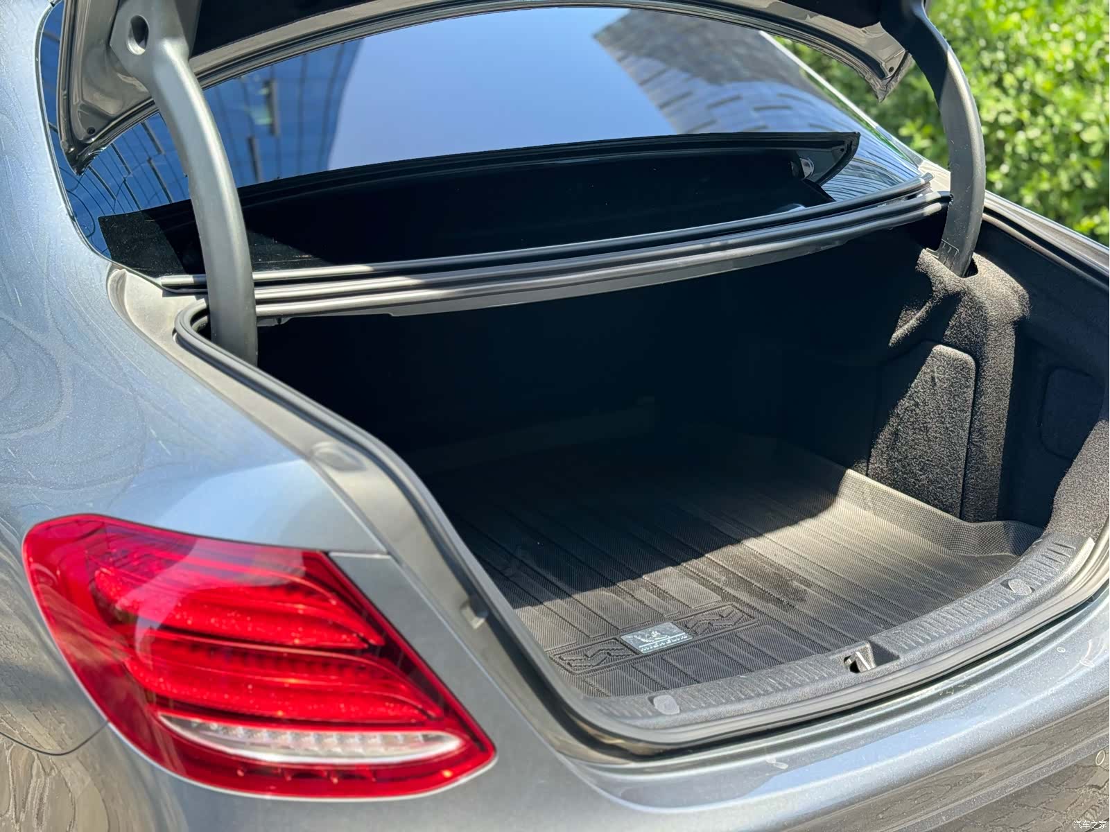 Mercedes-Benz E-Class, 2020 8