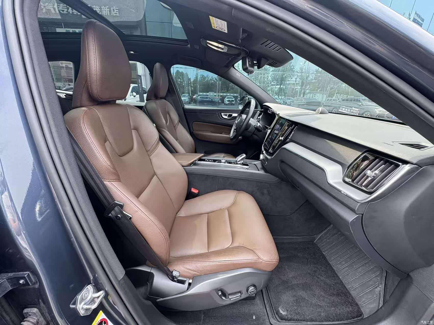 Volvo XC60, 2022 6