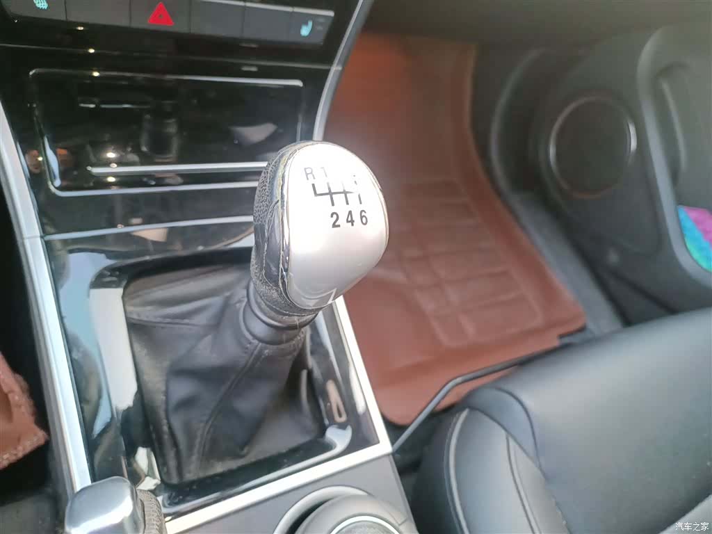 Haval H2, 2015 11