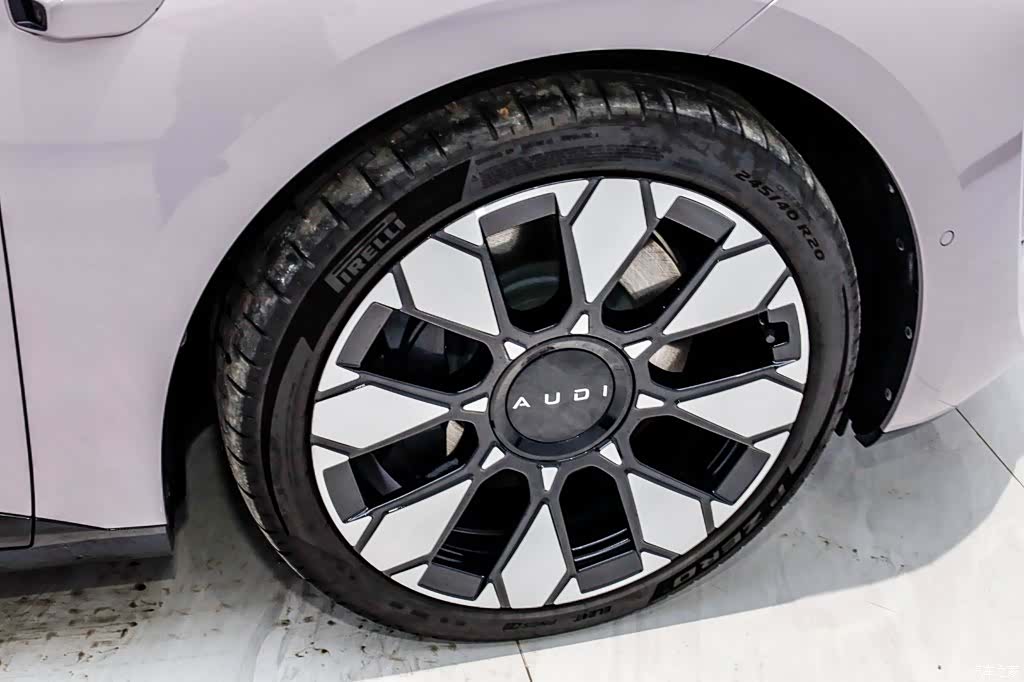 Audi TT, 2025 35