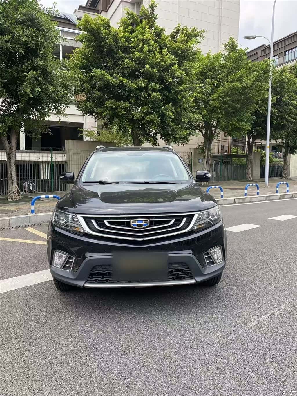 Geely X6, 2016 3