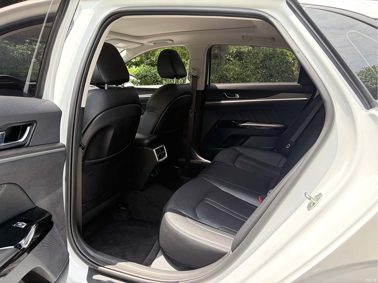 Kia K5, 2022 9