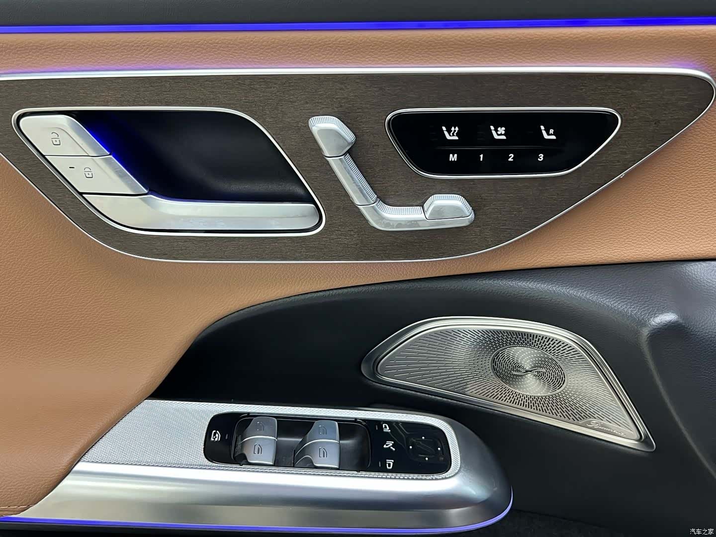 Mercedes-Benz E-Class, 2024 19