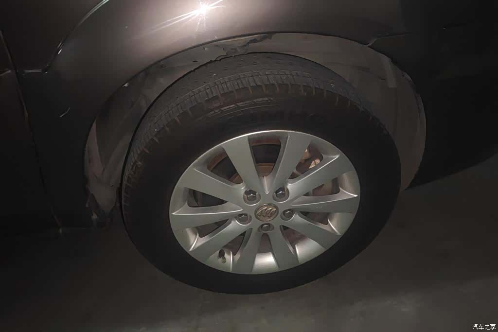 Buick GL8, 2017 6