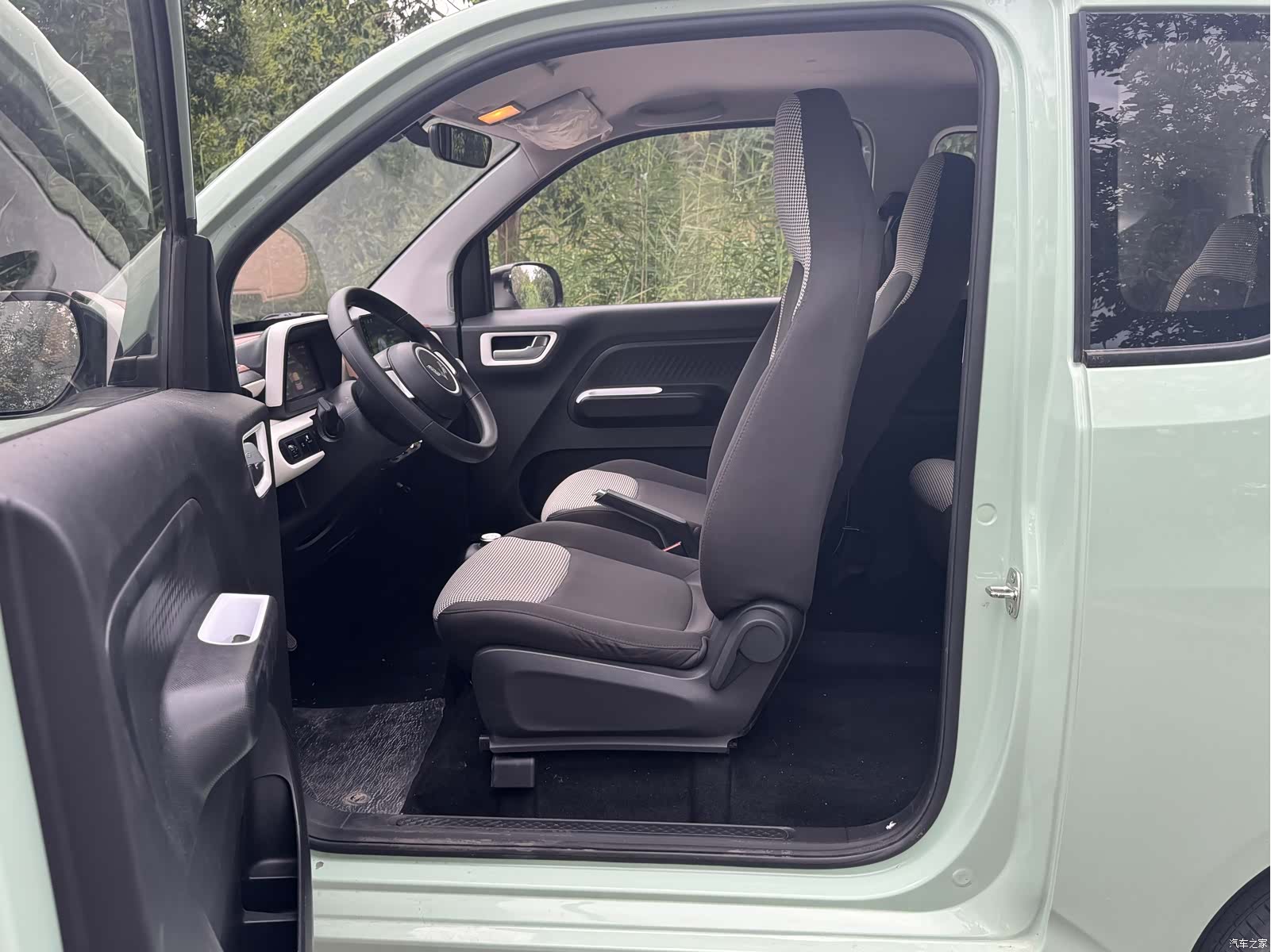 Wuling MINIEV, 2024 8