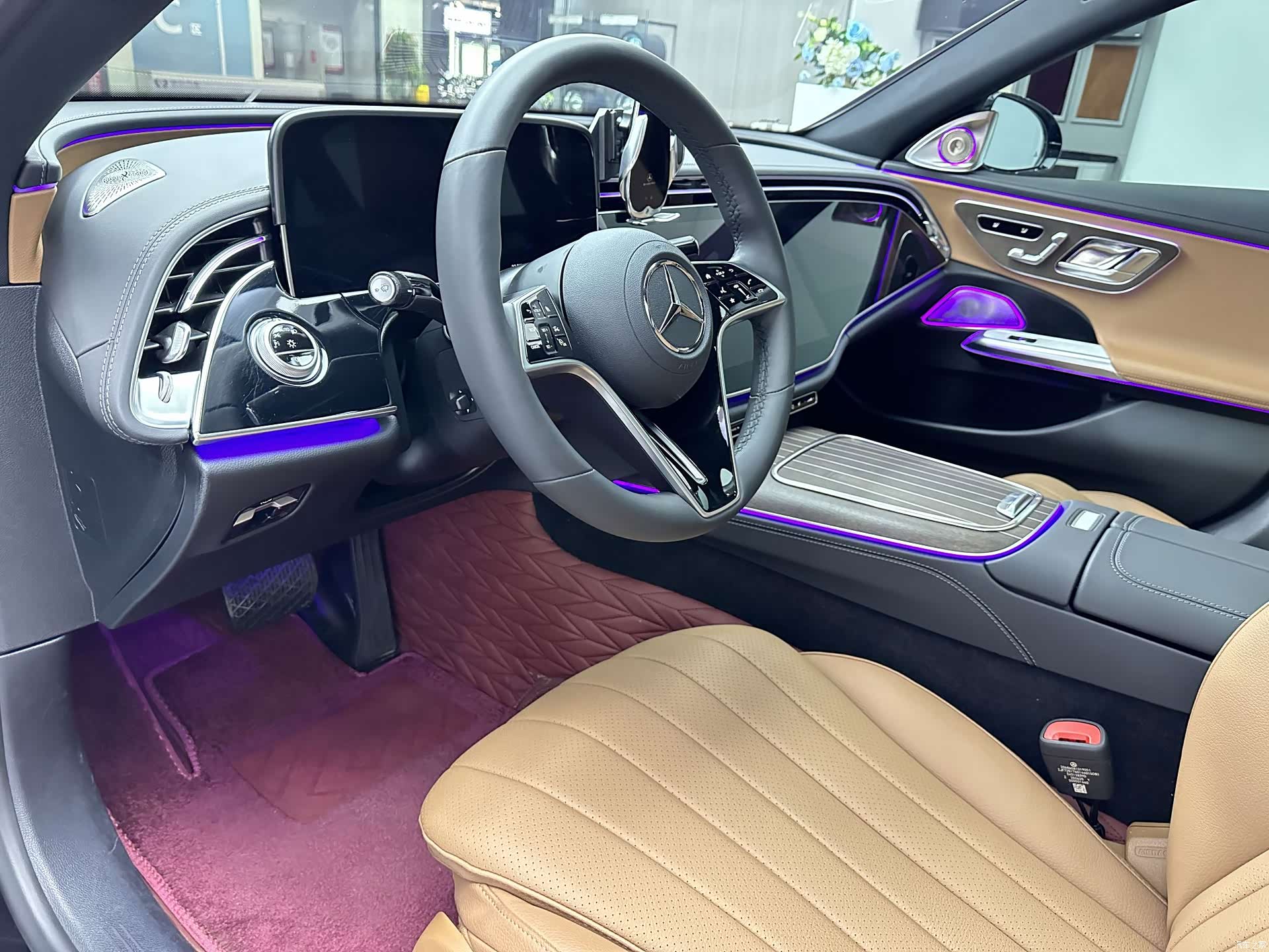 Mercedes-Benz E-Class, 2025 12