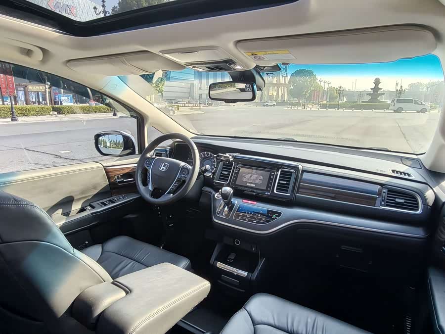 Honda Elysion 2017, фото 14