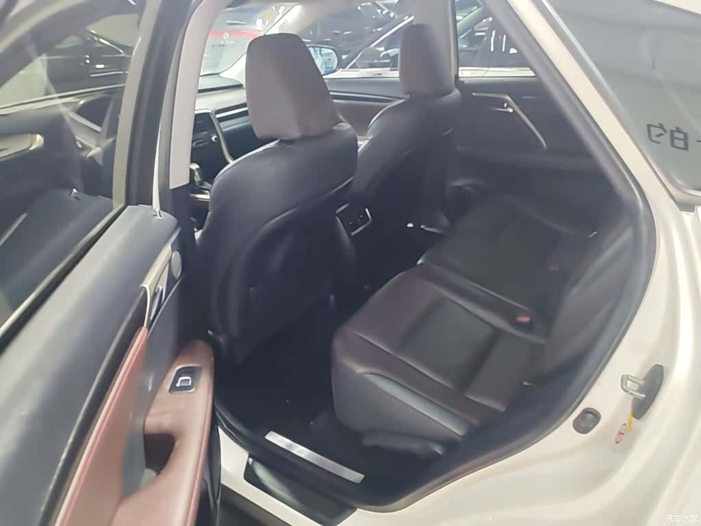 Lexus RX, 2016 17