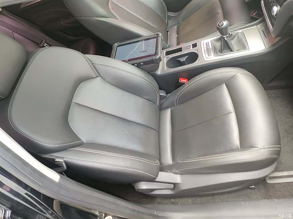 Roewe i6, 2018 25