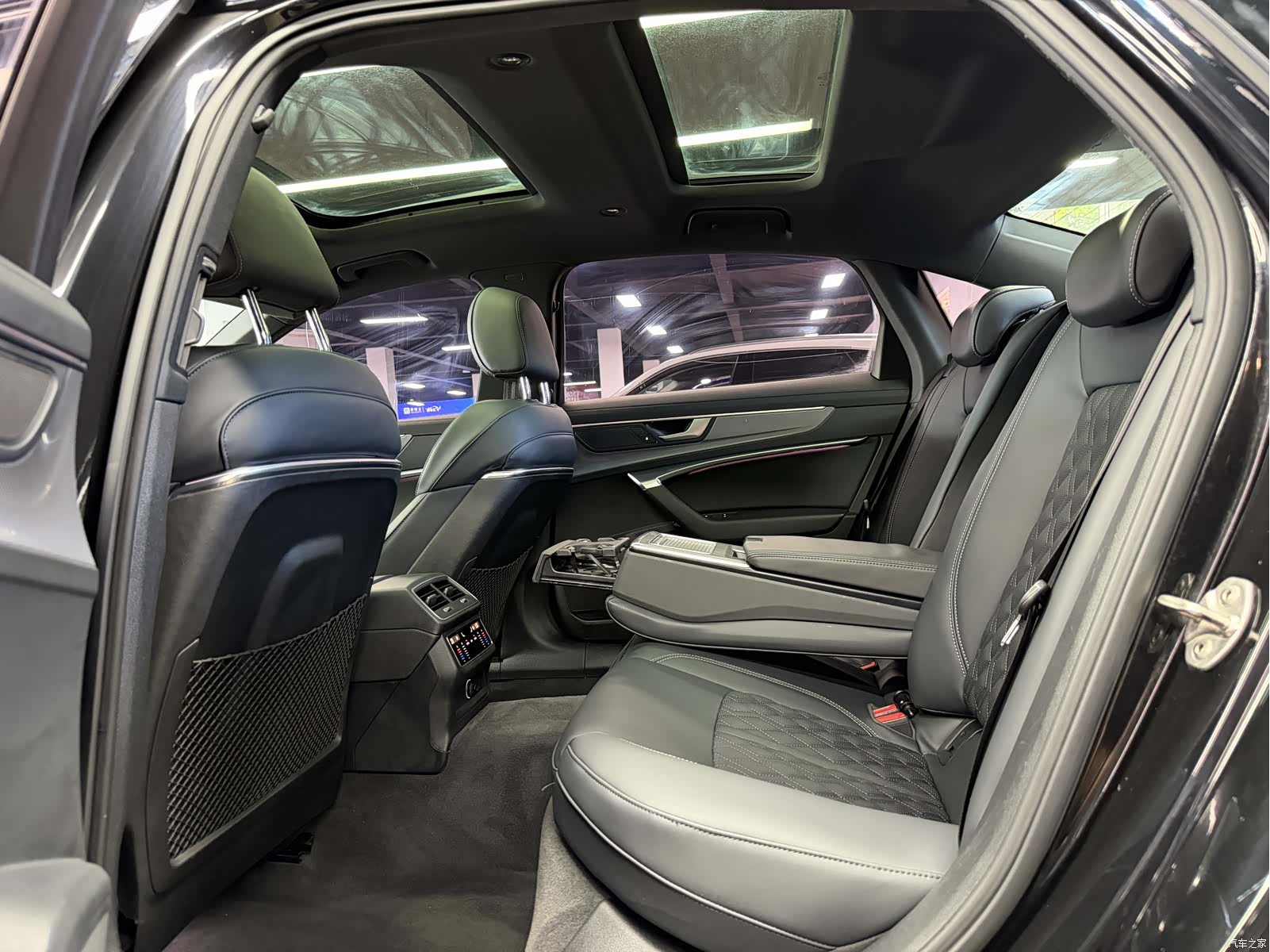 Audi A6L, 2020 все фото