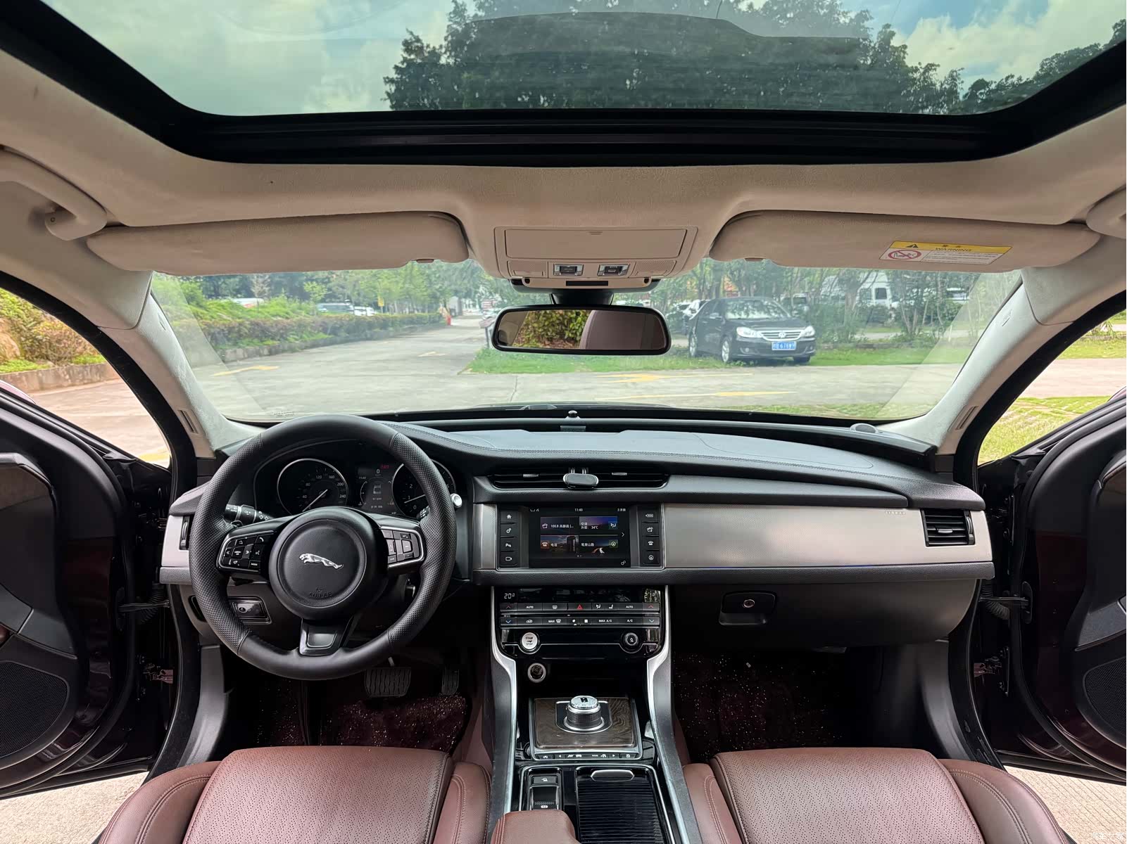 Land Rover XFL, 2016 9