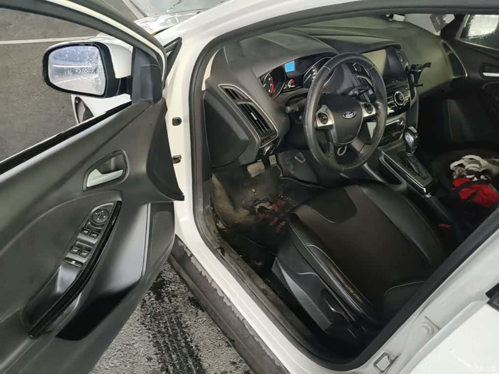 Ford Focus, 2015 16