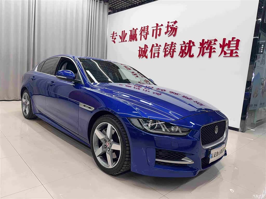 Jaguar XE, 2017 3