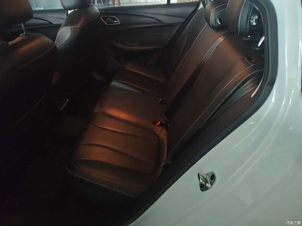 Roewe i5, 2021 17