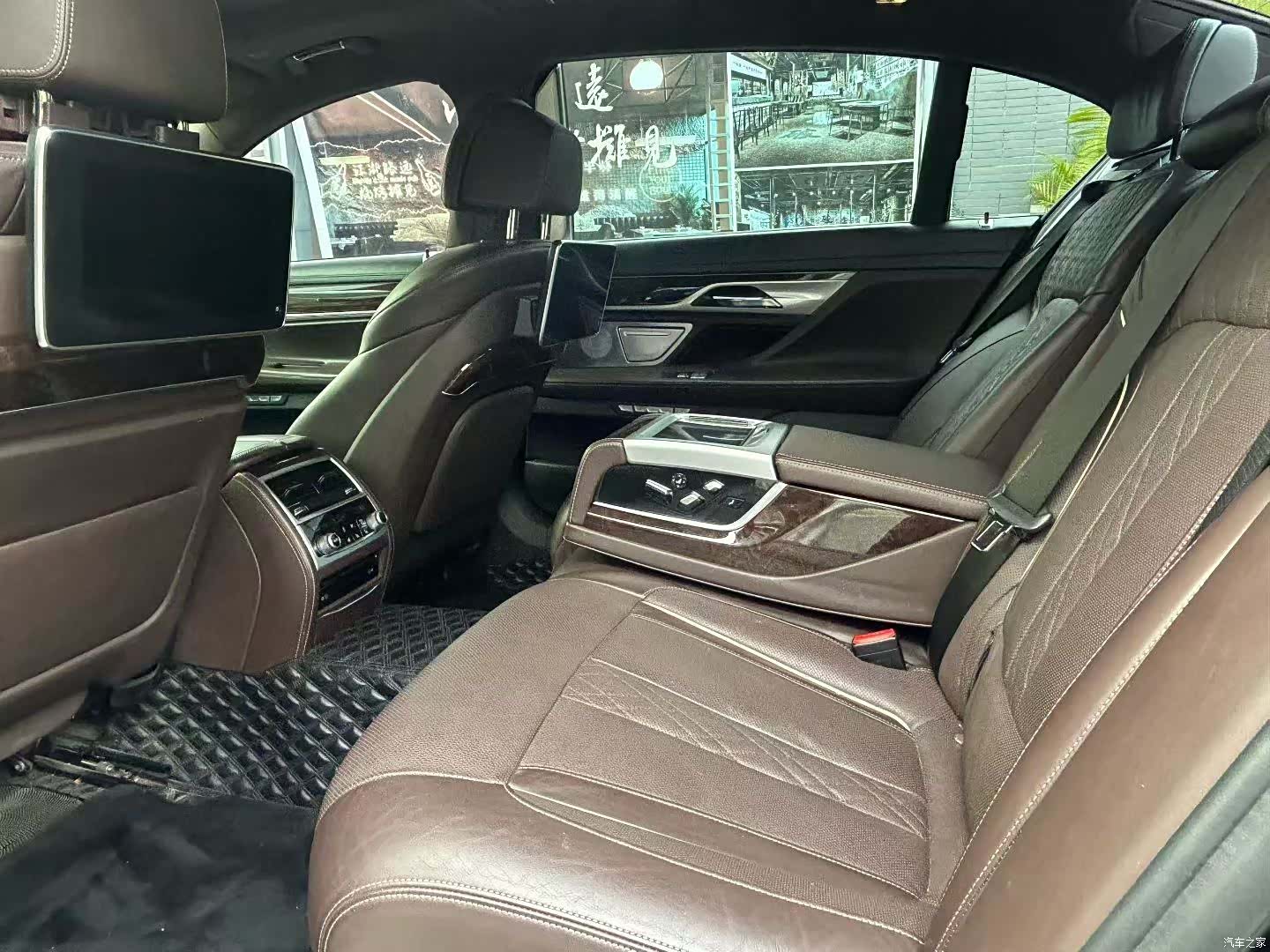 BMW 7 Series, 2017 все фото