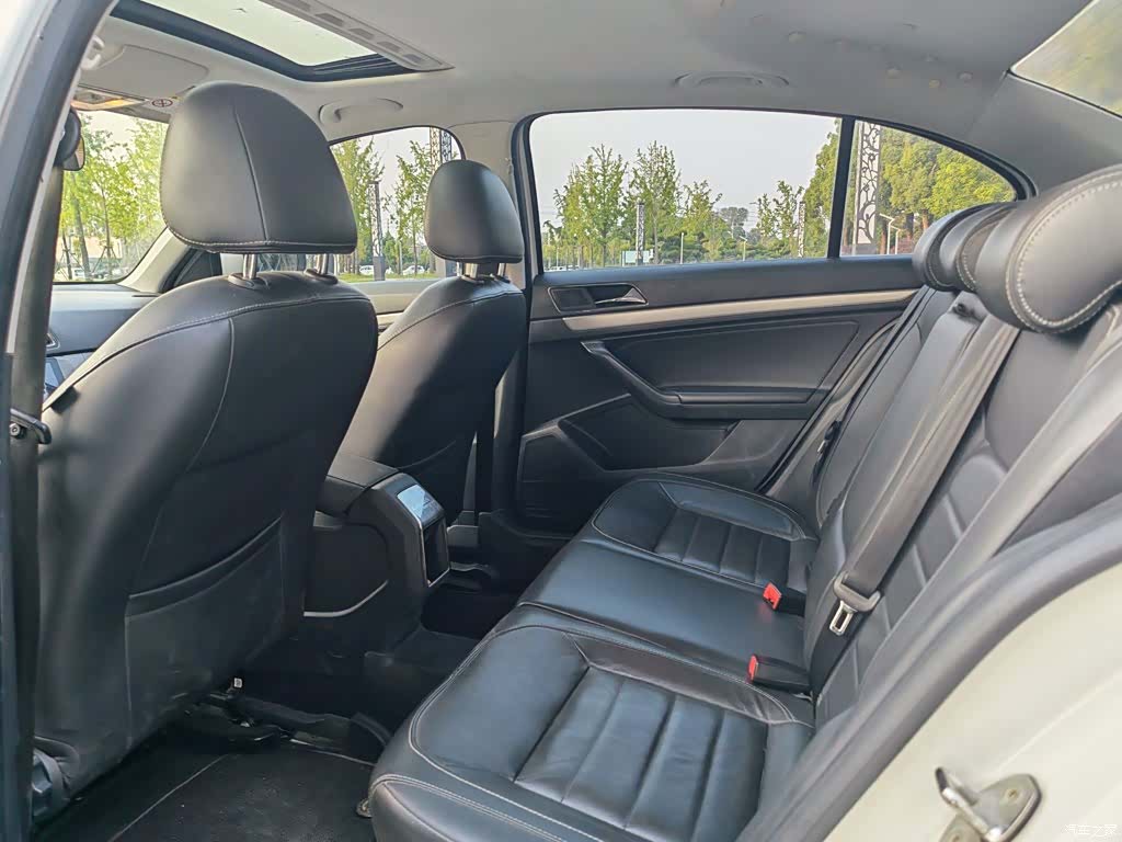 Volkswagen Lavida, 2017 12