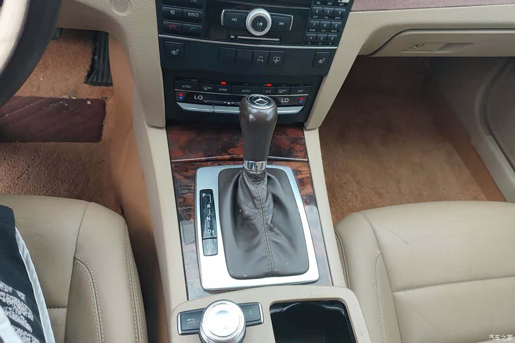 Mercedes-Benz E-Class, 2011 16
