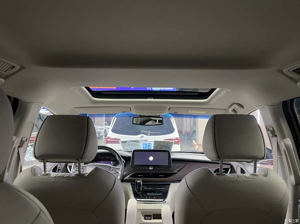 Buick GL8, 2022 13