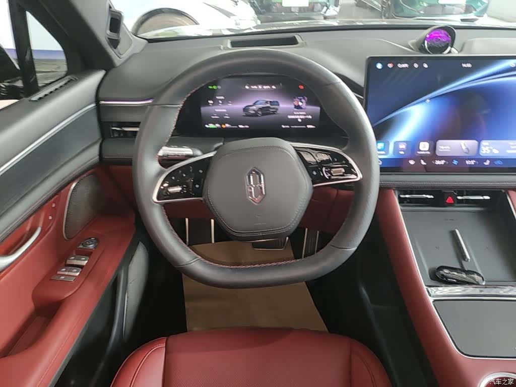 AITO M5, 2025 11