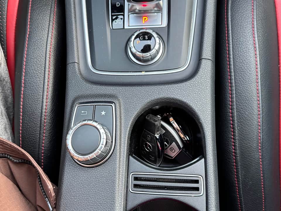 Mercedes-Benz GLA AMG