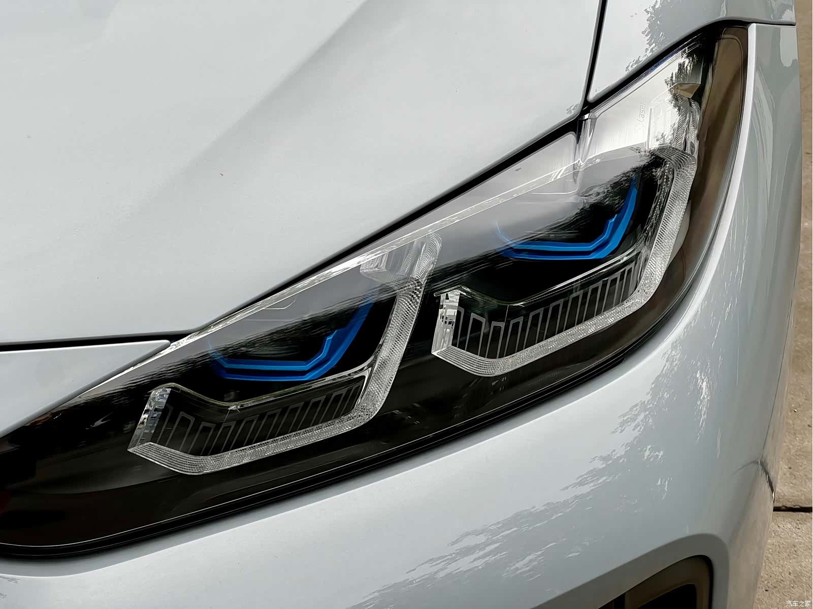 BMW i4, 2023 9