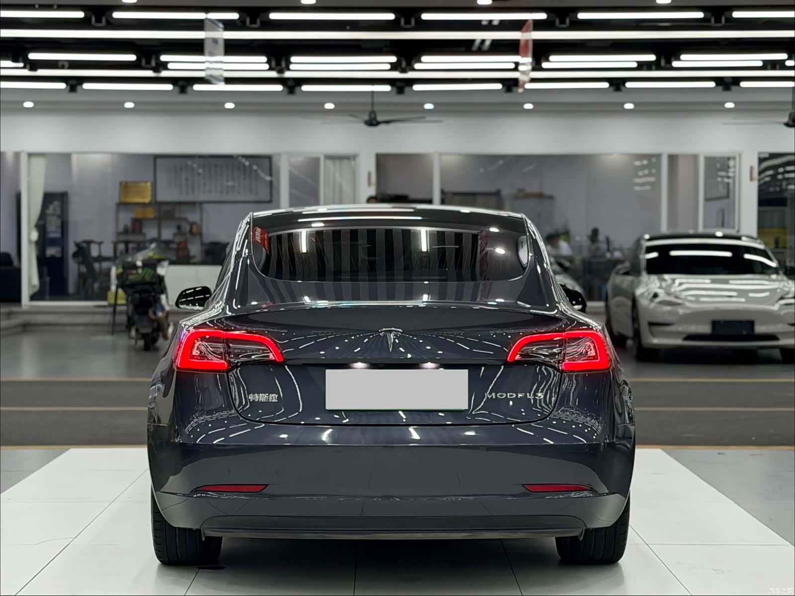Tesla Model 3, 2020 все фото