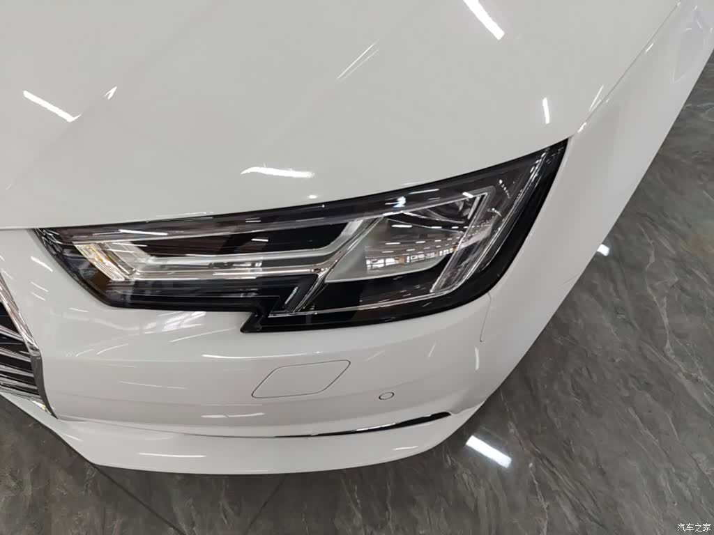 Audi A4L, 2017 24