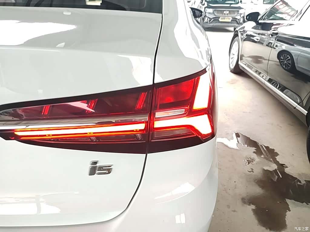 Roewe i5, 2023 8