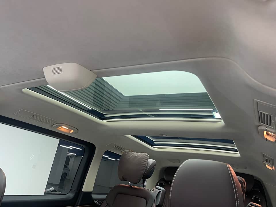 Mercedes-Benz V-class Mercedes-Benz V-class