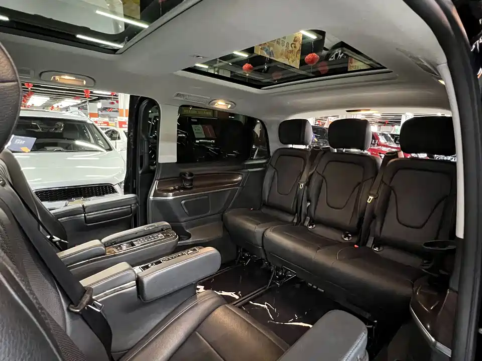 Mercedes-Benz V-class Mercedes-Benz V-class