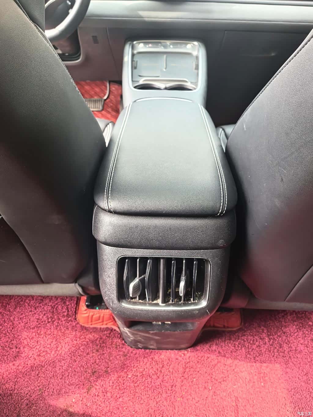 BYD HiAce, 2025 11
