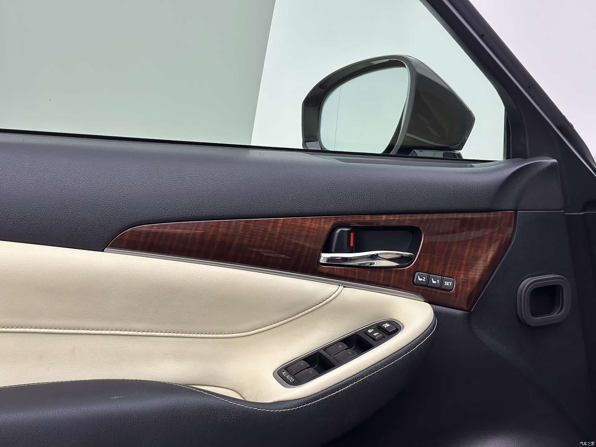 Toyota Crown, 2017 12