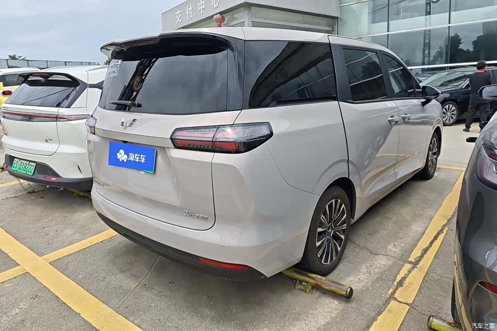 Wuling 730, 2025 3
