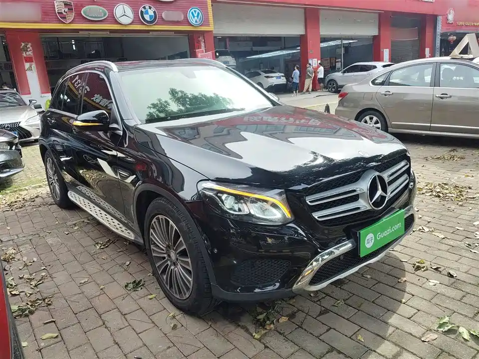 Mercedes-Benz GLC Mercedes-Benz GLC