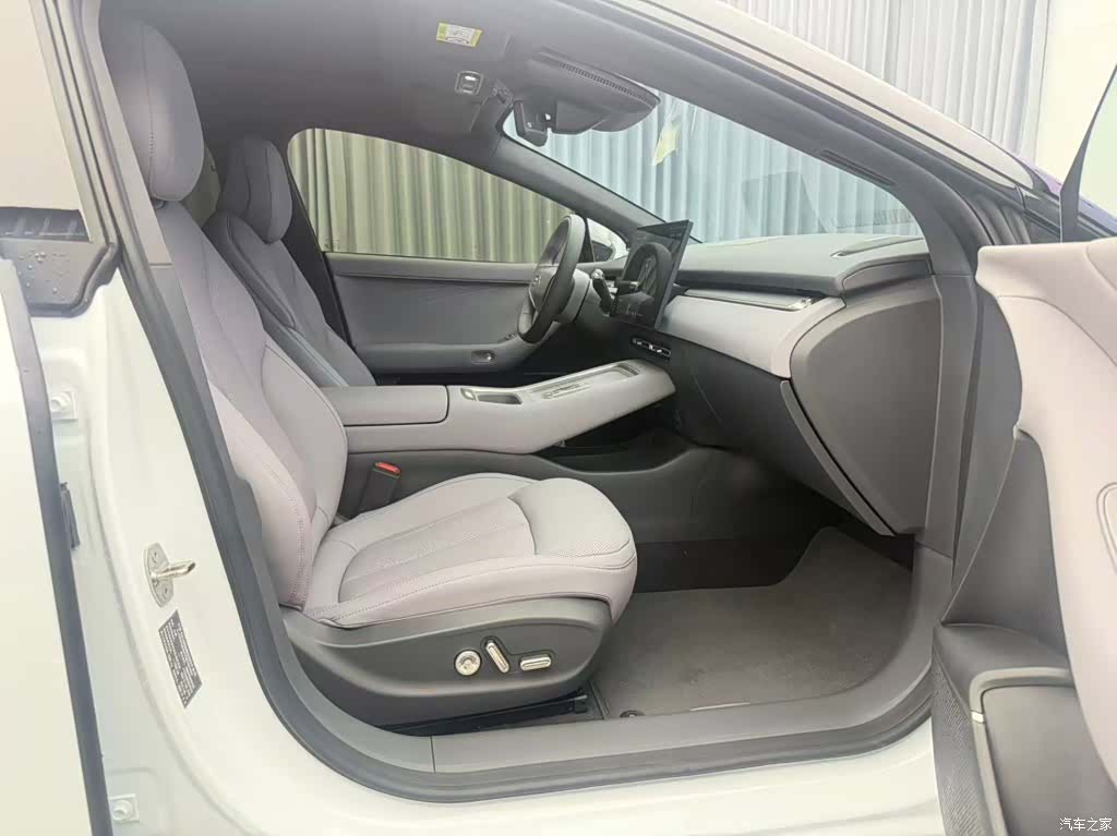 Xpeng P7, 2026 18