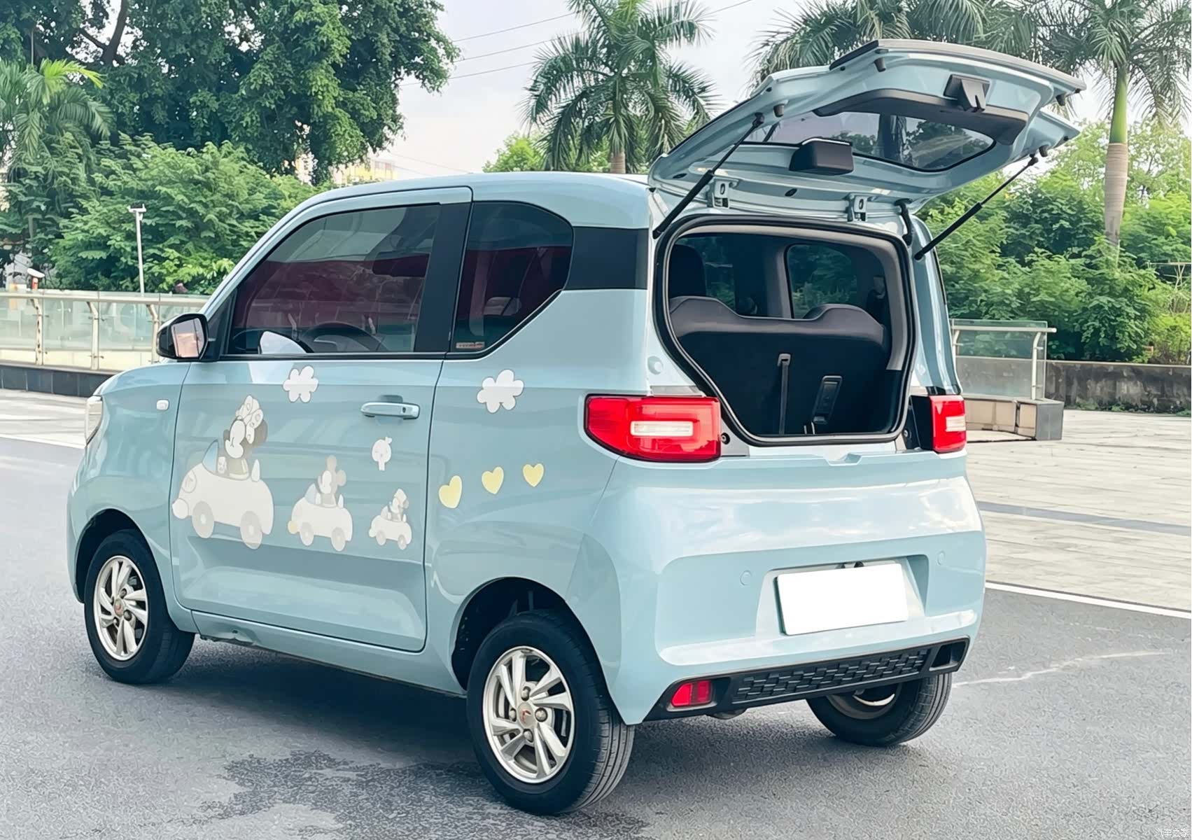 Wuling MINIEV, 2020 10