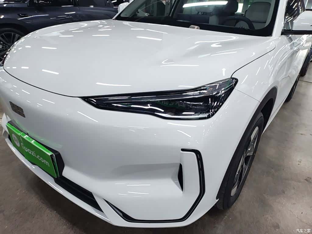 Geely Galaxy E5, 2025 24