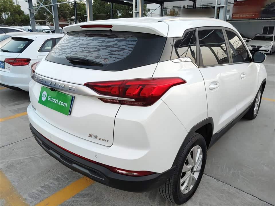BAIC Beijing X3
