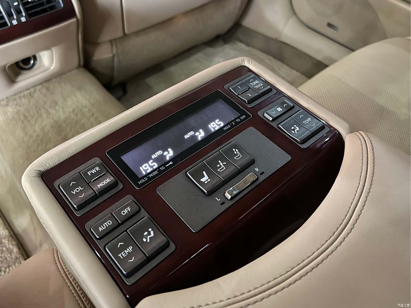 Lexus LS, 2008 15