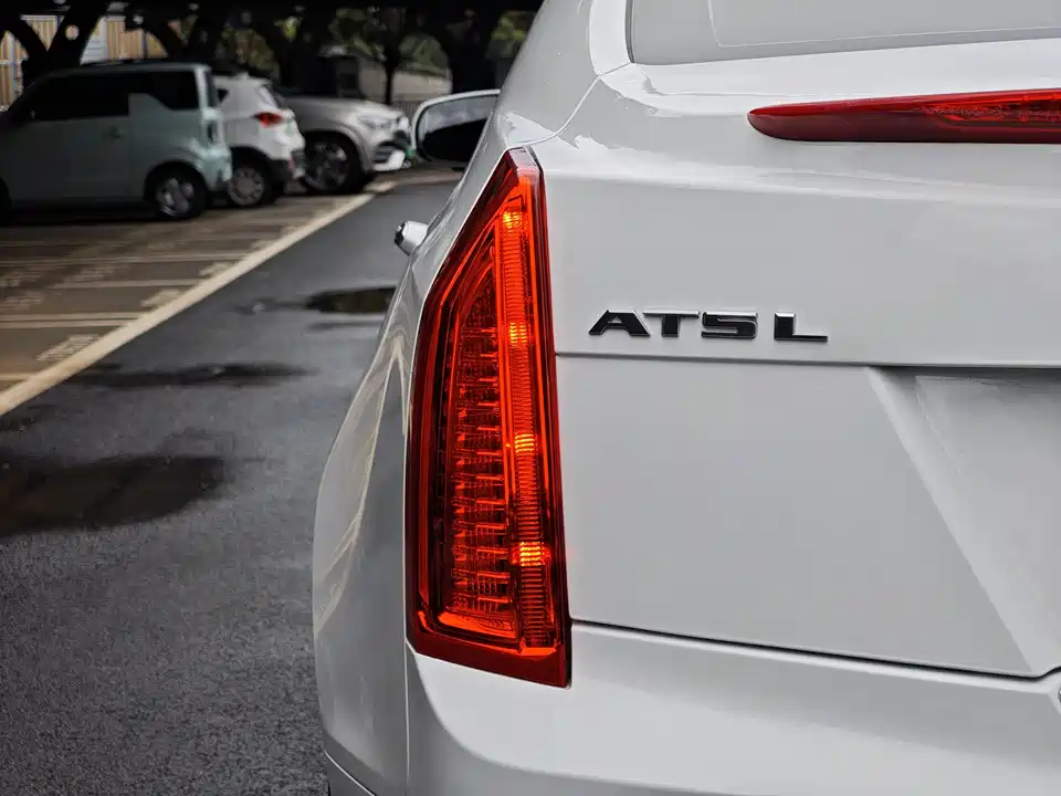 Cadillac ATS-L