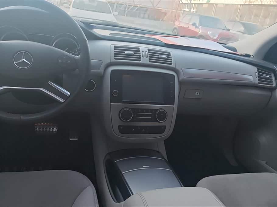 Mercedes-Benz R-class