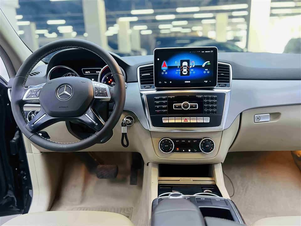 Mercedes-Benz M class