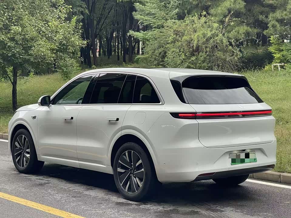Li Auto Ideal L6
