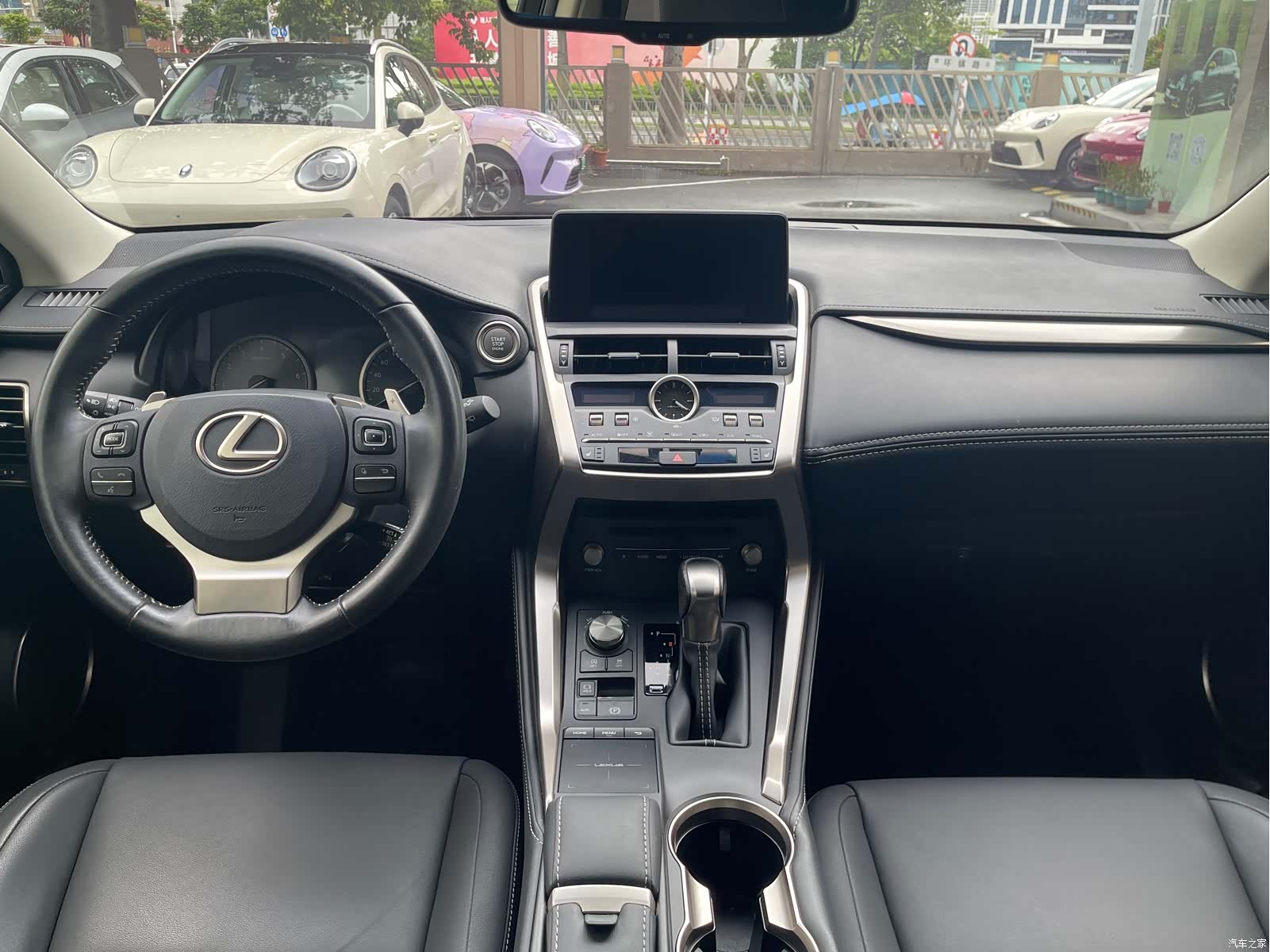 Lexus NX, 2018 3