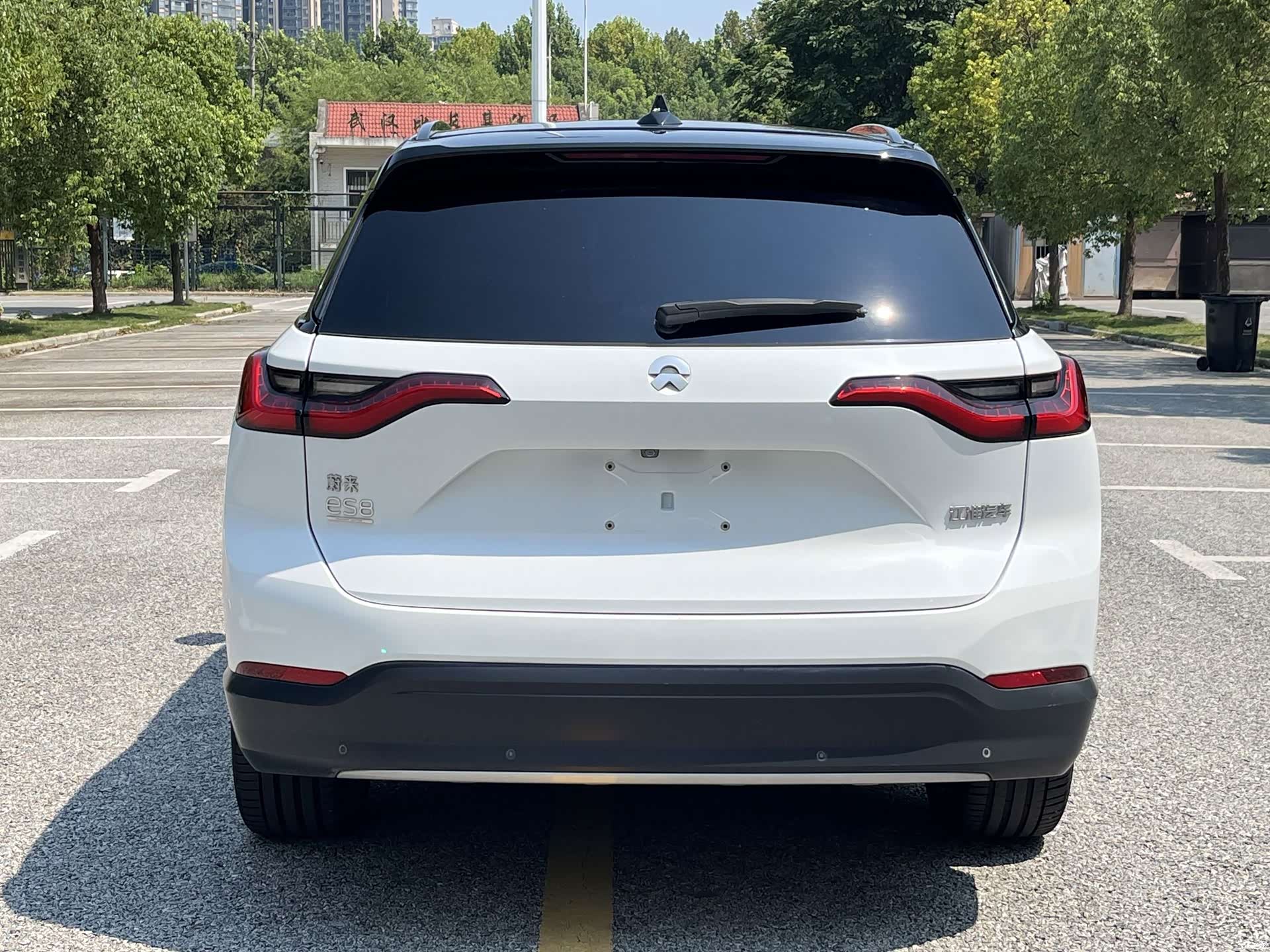 NIO ES8, 2018 15