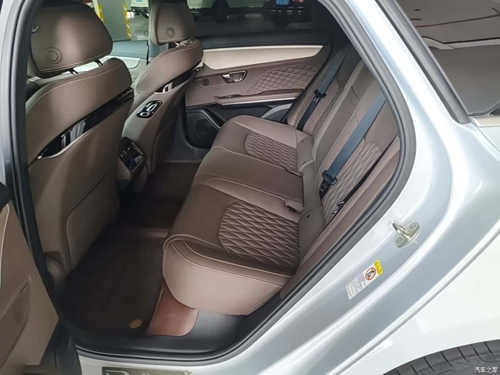 BYD Han, 2024 17